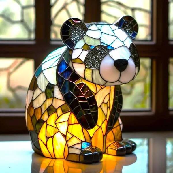 Bunte Panda Tischlampe aus Glas – Kompakte Nachttischlampe für Gemütliche Beleuchtung, 17 x 17 cm 0
