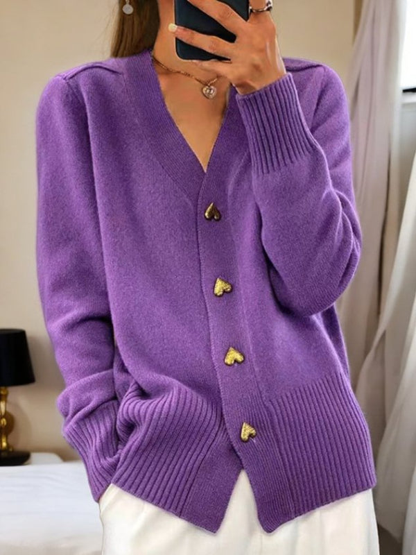 Damen Strickjacke – Lässiger V-Ausschnitt mit Herzknöpfen für den Alltag 3