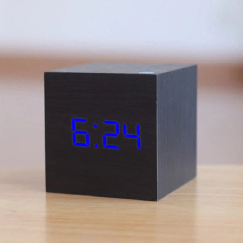 Digital Alarm Clock with Adjustable Brightness and Night Mode 3