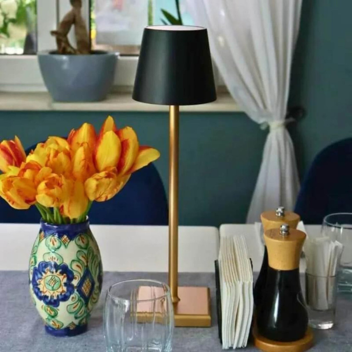 Dimmbare LED-Lampe für den Innen- und Außenbereich – energieeffizient, wasserabweisend IP54, 24 Stunden Batterielebensdauer