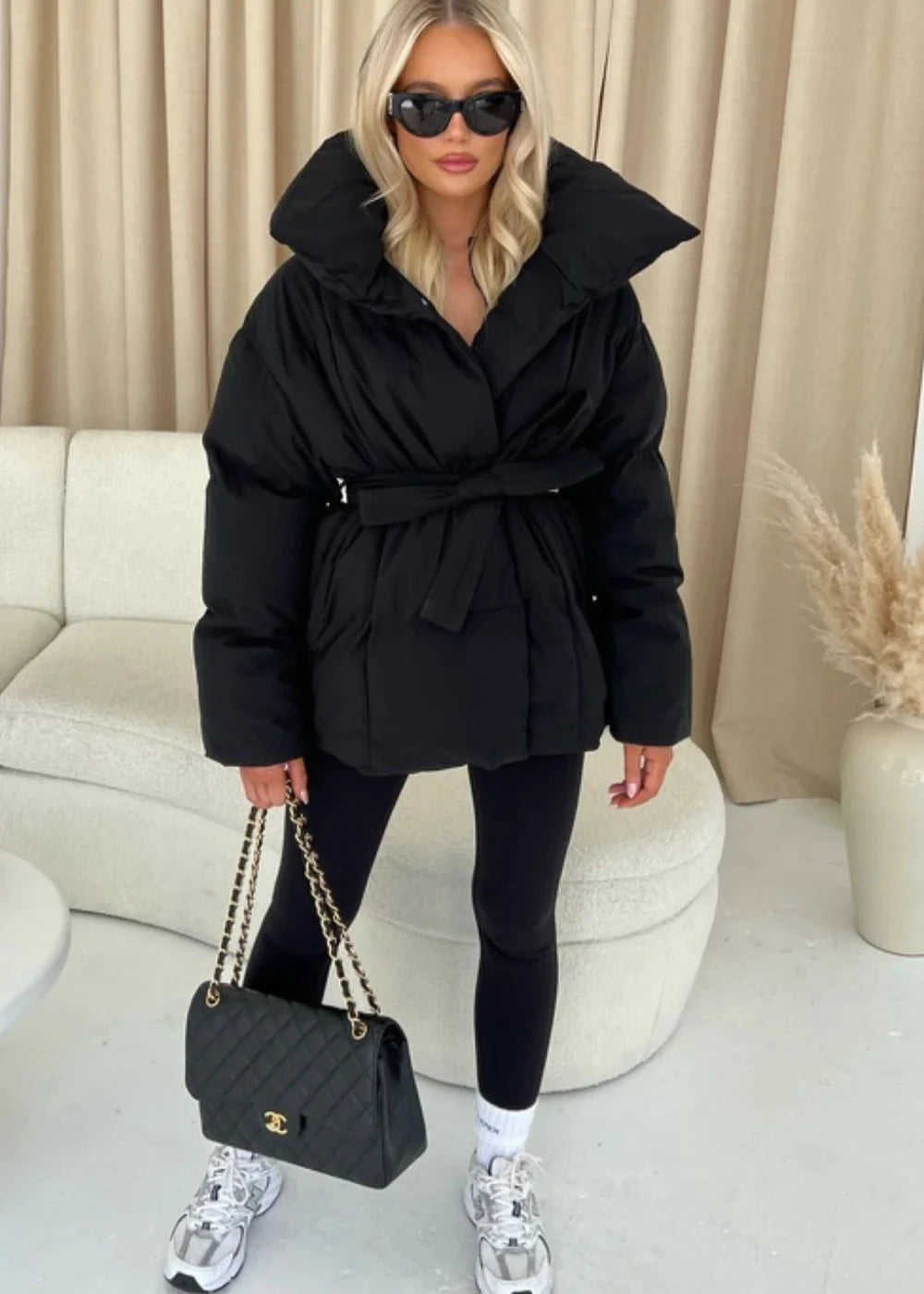 Gesteppte Damenjacke mit Gürtel und Überkragen – Warme Winterjacke für Damen in verschiedenen Farben und Größen 8