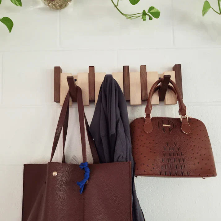 Hölzernes Klavierzugregal mit Mehreren Haken – Stilvolle Garderobe für Mäntel und Hüte, Platzsparendes Design aus Holz 1