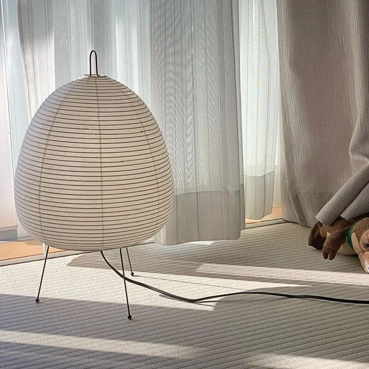 Japanische LED Tischlampe aus Reispapier – Dreibeinige Tischleuchte für Wohnzimmer und Schlafzimmer, 60 cm hoch, Weiß 5