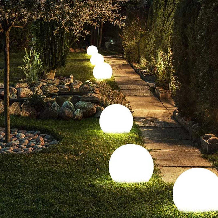 Kugelgartenbeleuchtung Solar mit 16 Farben und Fernbedienung – Wetterfeste LED Gartenleuchte für Innen und Außen 1