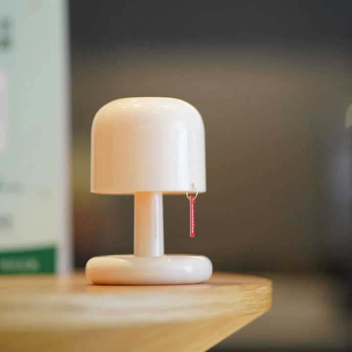 Mini Tischlampe mit USB-Ladestation – Tragbare Tischleuchte für romantisches Ambiente und entspannende Atmosphäre 3