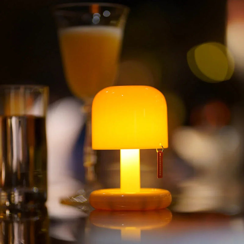 Mini Tischlampe mit USB-Ladestation – Tragbare Tischleuchte für romantisches Ambiente und entspannende Atmosphäre 7