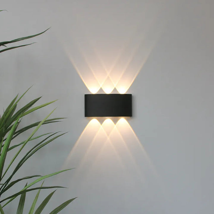 Modern Wall Light for Indoor and Outdoor Use - Versatile Wall Lamp with Minimalist Design 3