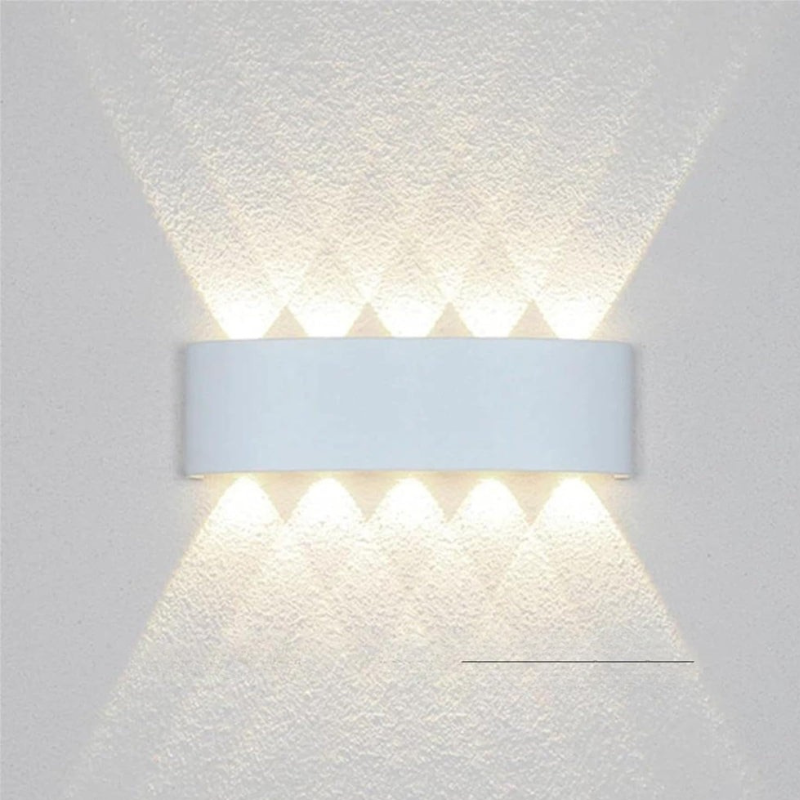Moderne LED-Wandleuchte für Innen- und Außenbereiche