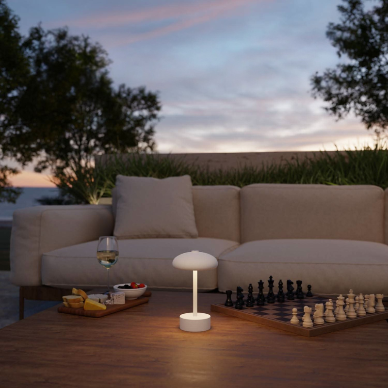 Moderne Pilzförmige Akku-Tischleuchte für Innen- und Außenbereich