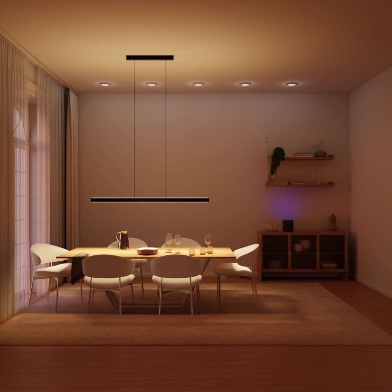 Lineare LED-Pendelleuchte mit beidseitiger Beleuchtung