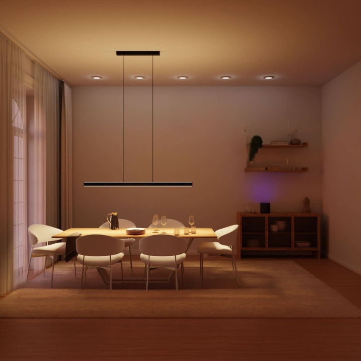 Lineare LED-Pendelleuchte mit beidseitiger Beleuchtung