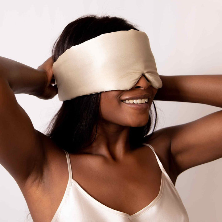Silk Sleep Mask - Comfortable Eyemask for Complete Darkness and Relaxation 2