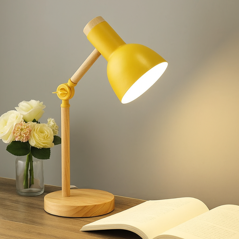 Skandinavische Verstellbare Schreibtischlampe aus Holz