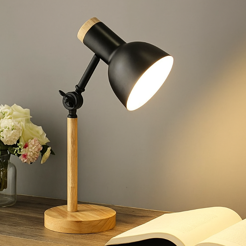 Skandinavische Verstellbare Schreibtischlampe aus Holz