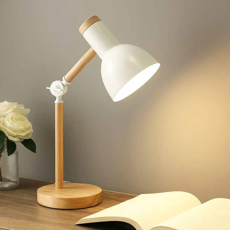 Skandinavische Verstellbare Schreibtischlampe aus Holz