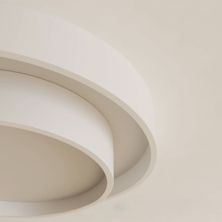 Runde LED-Deckenleuchte mit mehrlagigem Ringdesign