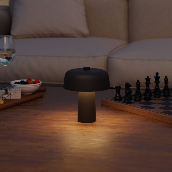 Tragbare Akku-Tischleuchte für Innen- und Außenbereich