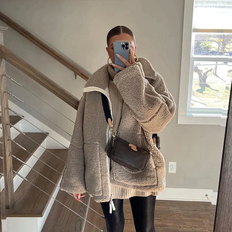 Übergroße Damenjacke aus Lammwolle mit hohem Kragen und Reißverschluss – Trendige Jacke für Streetwear und Freizeit 5