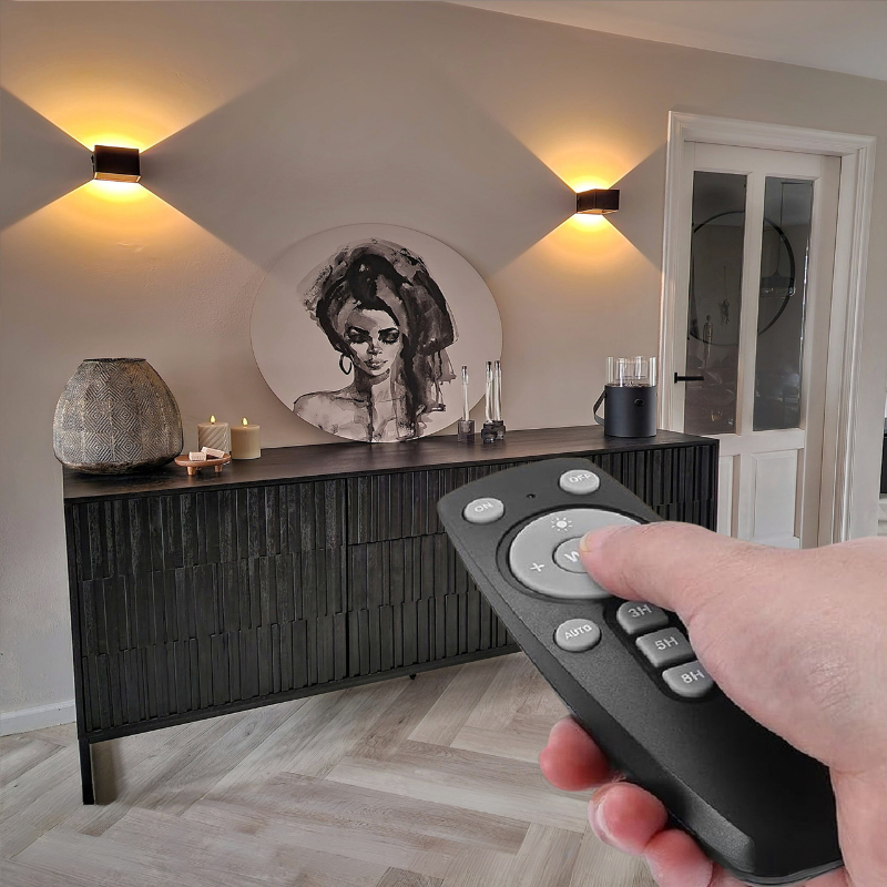 Wiederaufladbare LED-Wandleuchte mit Fernbedienung – Innenwandleuchte mit einstellbarer Helligkeit