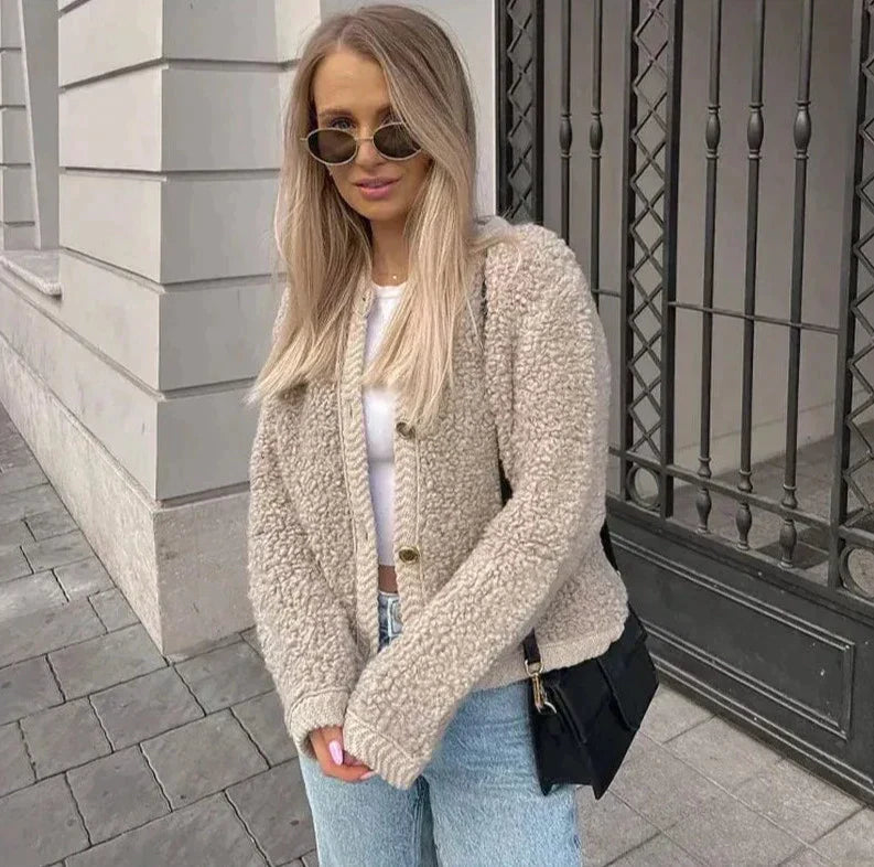 Women's Cozy Fleece Jacket with Button Front Closure – Ultra Soft Relaxed Fit for Everyday Comfort 1