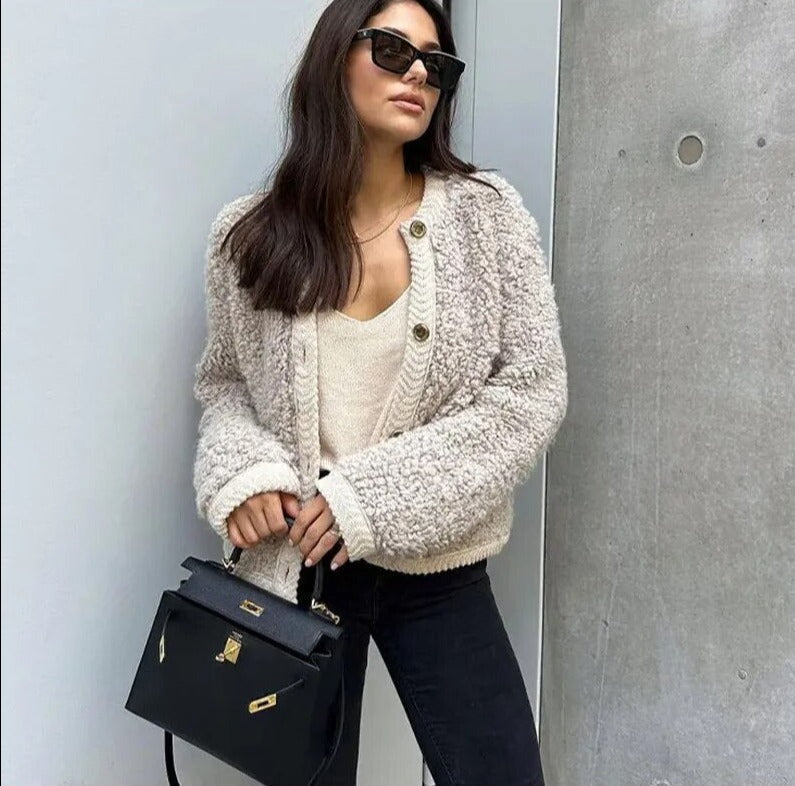 Women's Cozy Fleece Jacket with Button Front Closure – Ultra Soft Relaxed Fit for Everyday Comfort 3