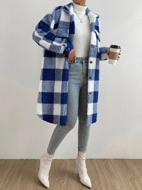 Women's Long Plaid Teddy Coat – Cozy Full-Length Winter Coat with Button Closure and Functional Pockets 2